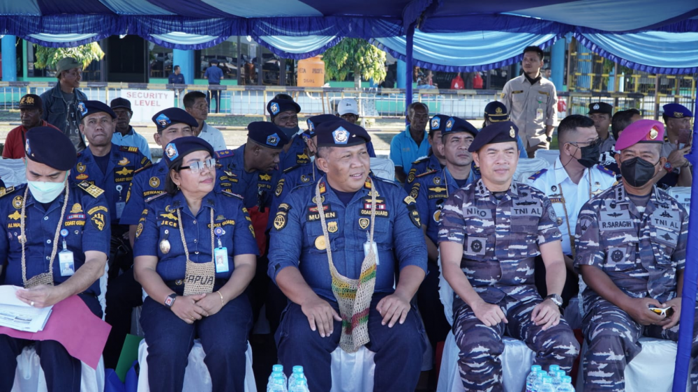 PERKUAT ARMADA DI WILAYAH TIMUR INDONESIA, KEMENHUB RESMIKAN 5 UNIT KAPAL NEGARA PATROLI