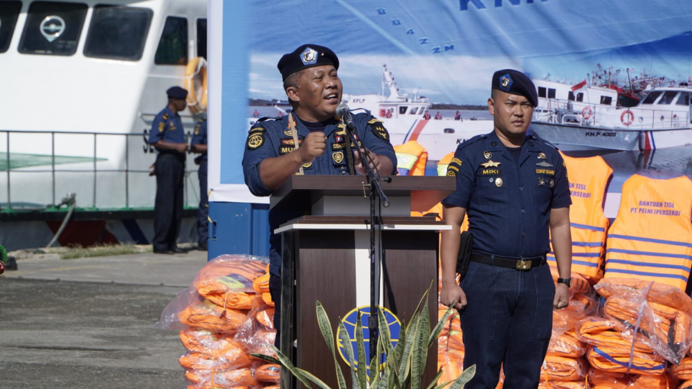 PERKUAT ARMADA DI WILAYAH TIMUR INDONESIA, KEMENHUB RESMIKAN 5 UNIT KAPAL NEGARA PATROLI