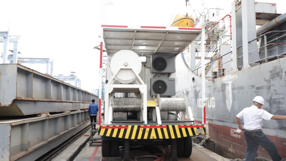 KEMENHUB TERBITKAN ATURAN PENYEDIAAN  FASILITAS LISTRIK DARAT (ONSHORE POWER SUPPLY/OPS) DI PELABUHAN BAGI KAPAL YANG BERLAYAR DI PERAIRAN INDONESIA