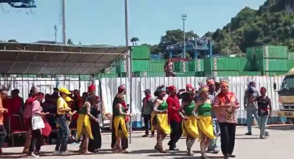 KEMENHUB DUKUNG MOBILITAS PESERTA KONGRES MASYARAKAT ADAT NUSANTARA DI PAPUA MELALUI KAPAL PERINTIS DAN KAPAL PSO