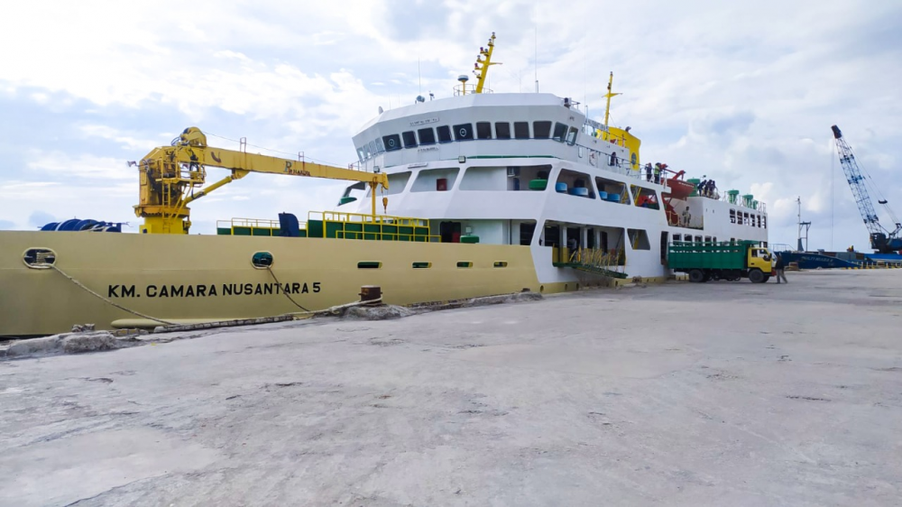 CEGAH PENULARAN WABAH PMK, DITJEN HUBLA LAKUKAN DEVIASI KAPAL TERNAK CAMARA NUSANTARA 5 UNTUK MELAYANI KUPANG-SAMARINDA
