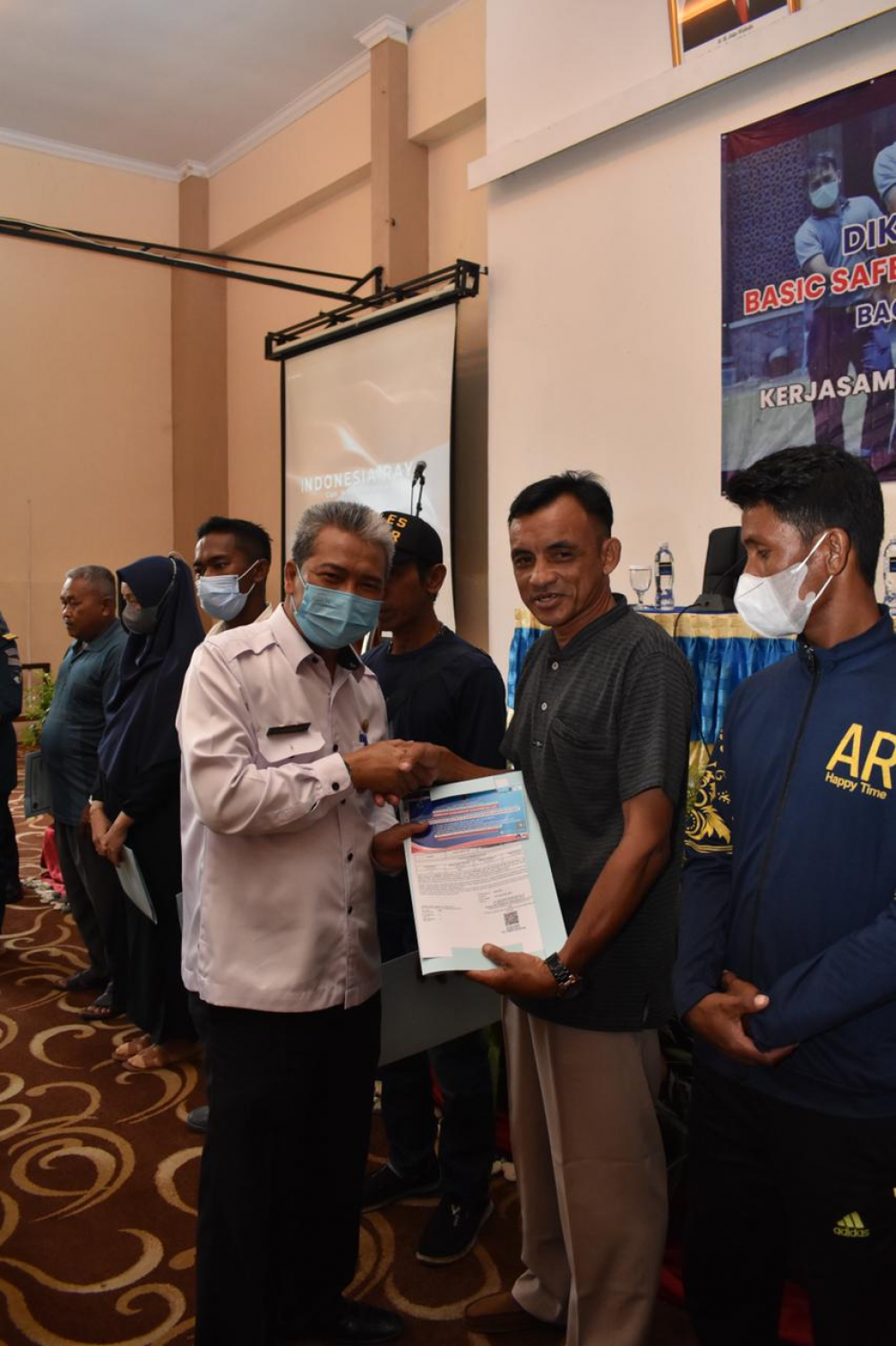 KEMENHUB GELAR DIKLAT PEMBERDAYAAN MASYARAKAT (BST KLM) DAN BAGIKAN E-PAS KECIL DI WILAYAH BINTAN SECARA GRATIS