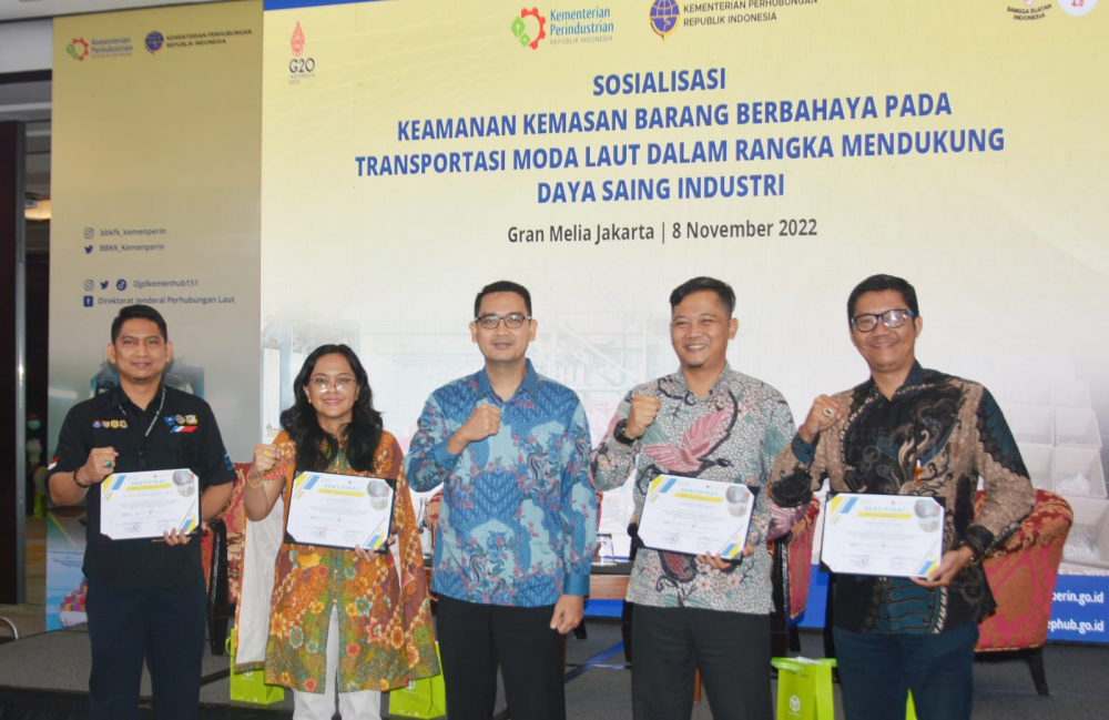 KEMENHUB GANDENG KEMENPERIN GELAR SOSIALISASI KEAMANAN KEMASAN BARANG BERBAHAYA MODA TRANSPORTASI LAUT
