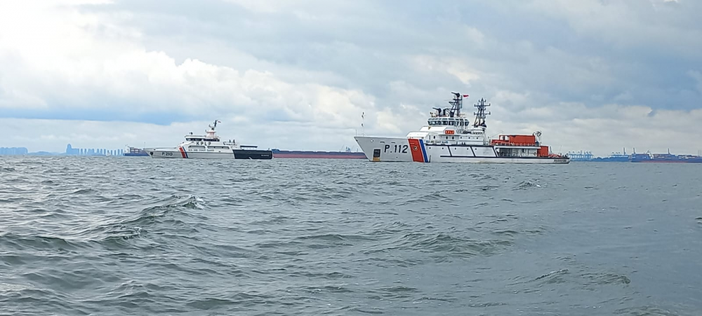 KEMENHUB BERHASIL EVAKUASI TANKER MT YOUNG YONG YANG KANDAS DI PERAIRAN BATAM