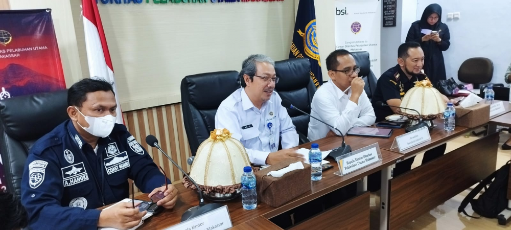 Pengawasan Progres Implementasi NLE di Pelabuhan Makassar