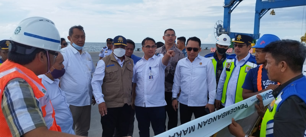 Kunjungan kerja Staf Khusus Menteri Perhubungan dalam rangka Peninjauan Sarana dan prasaranan transportasi di Provinsi Sulawesi Selatan.