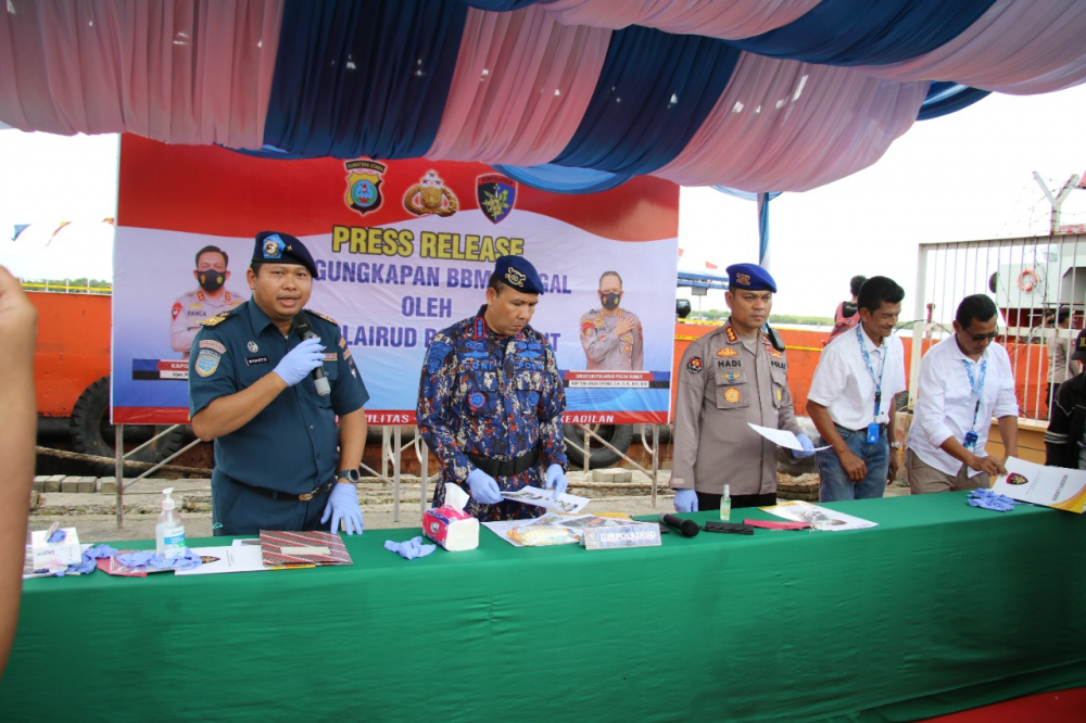 KEMENHUB DUKUNG PENEGAKAN HUKUM TERHADAP AKSI PENYELUNDUPAN BBM ILEGAL LEWAT KAPAL