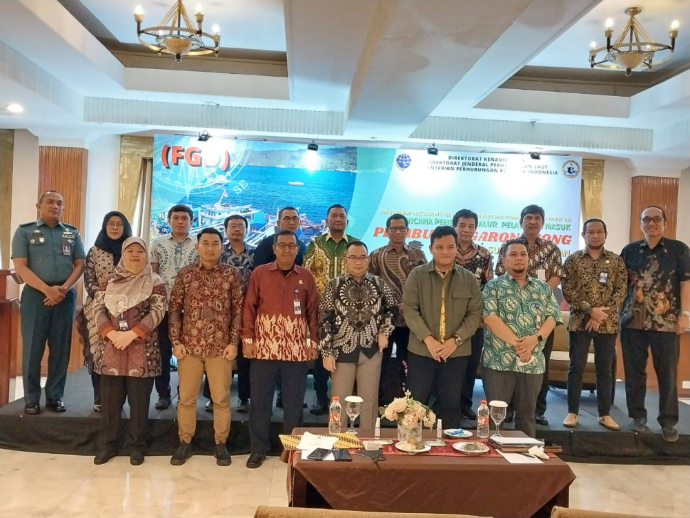 LAKUKAN SURVEY HIDRO-OSEANOGRAFI, KEMENHUB SEGERA TETAPKAN ALUR PELAYARAN MASUK PELABUHAN GARONGKONG