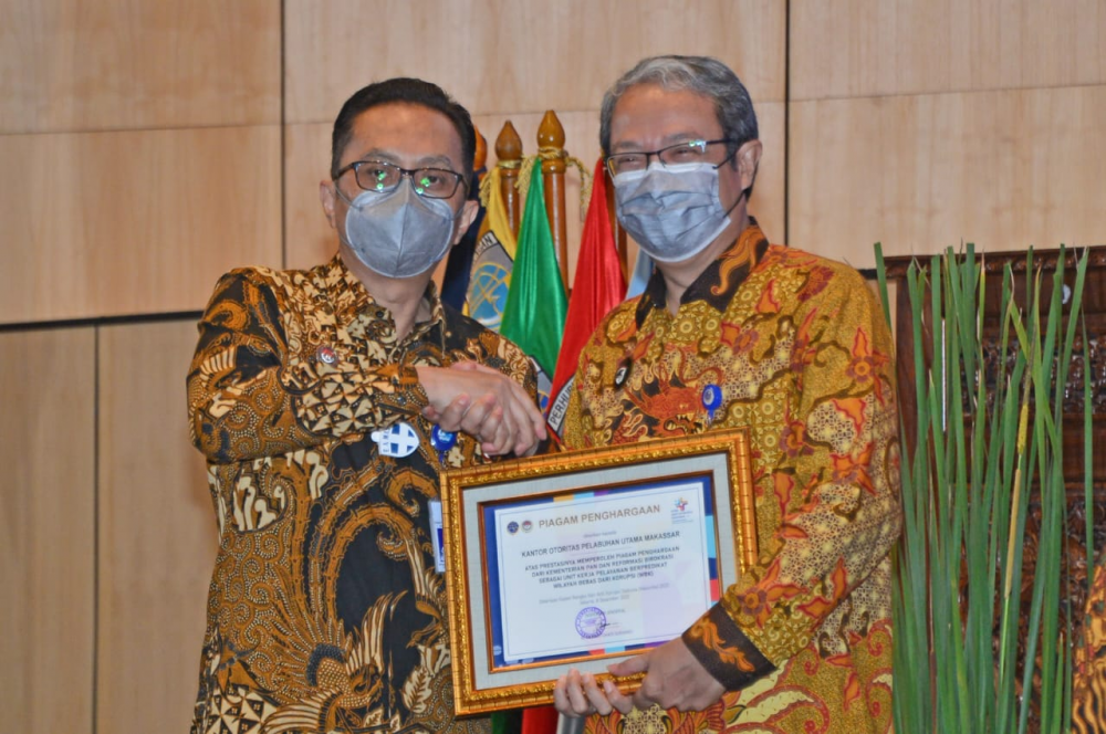 Kantor Otoritas Pelabuhan Utama Makassar mendapatkan apresiasi atas perolehan predikat Wilayah Bebas dari Korupsi