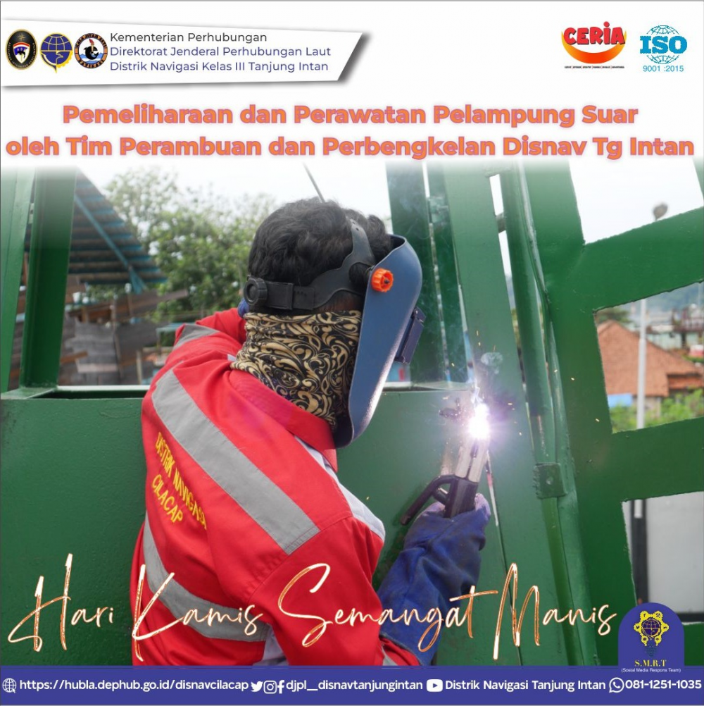 Pemeliharaan dan Perawatan Pelampung Suar oleh Tim Perambuan dan Perbengkelan Disnav Tg. Intan