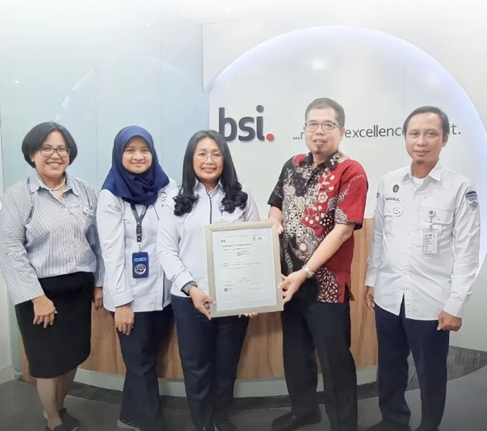 Kantor otoritas pelabuhan Utama menerima penyerahan Sertifikat ISO 37001:2916, Sistem Manajemen Anti Penyuapan