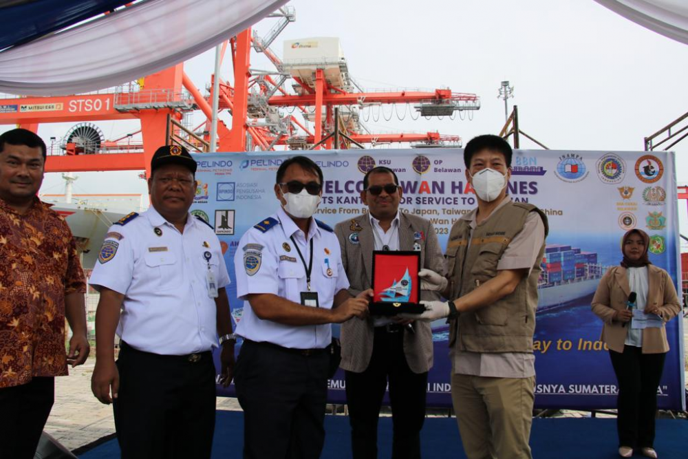 DUKUNG PERTUMBUHAN EKSPOR SUMATERA UTARA, KEMENHUB BUKA PELAYARAN LANGSUNG PELABUHAN BELAWAN KE HONGKONG, JEPANG, TAIWAN DAN CHINA