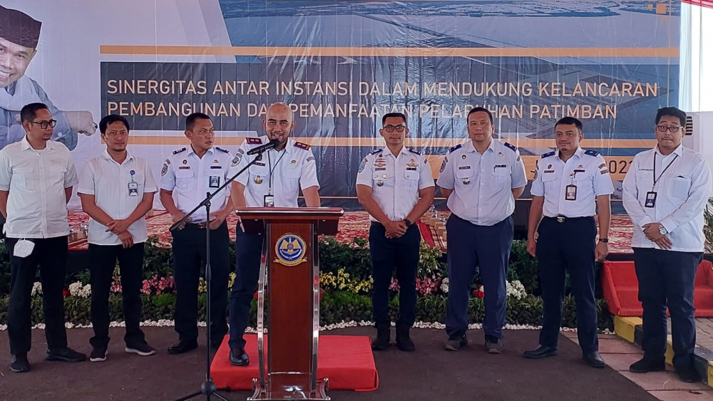 KOMITMEN KEMENHUB LANJUTKAN PEMBANGUNAN PELABUHAN PATIMBAN DAN PENGUATAN SINERGI DAN KOORDINASI ANTAR INSTANSI
