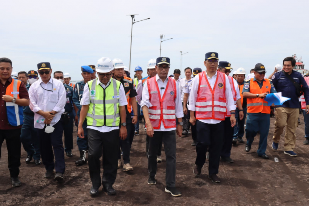 Kunjungan Kerja Menhub Pengecekan Realisasi Pembangunan Kereta Api di Stasiun Mandai dan Pelabuhan Garongkong.