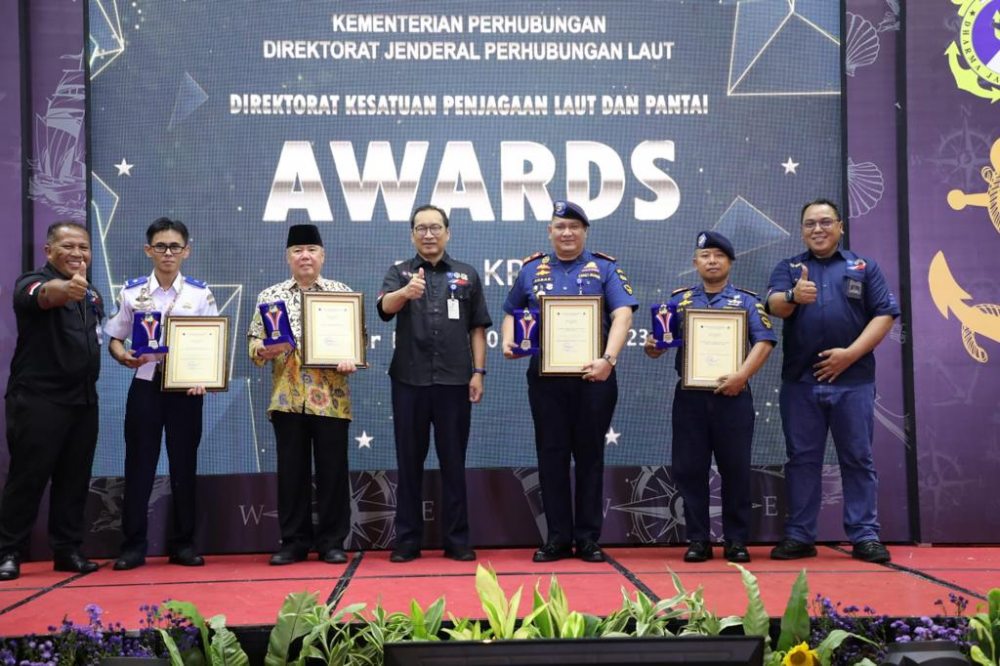 PERINGATI HUT KE 50, KPLP BERI PENGHARGAAN KEPADA PERSONIL DAN STAKEHOLDER LEWAT "KPLP AWARD 2023