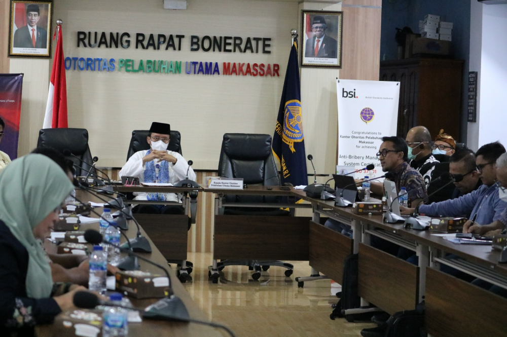 Rapat Klarifikasi  Teknis Rencana Reklamasi di depan Break Water Pulau Lae-Lae