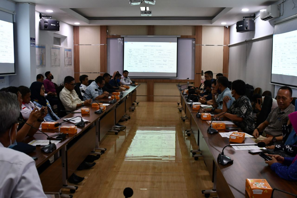 Rapat Koordinasi persiapan Kedatangan Kapal Asing MS Silver Muse