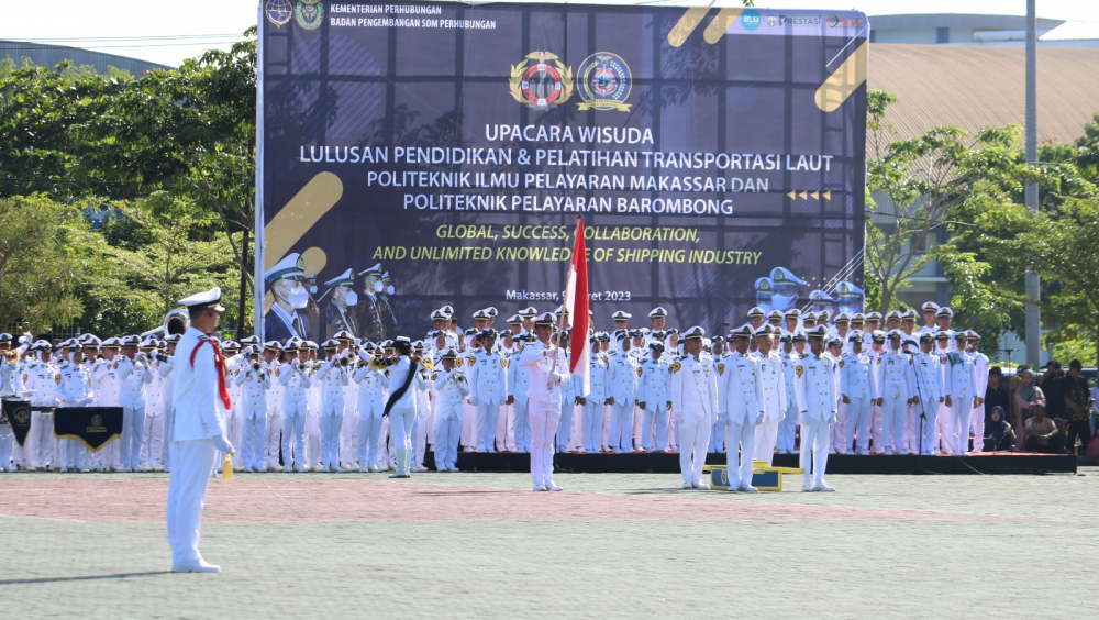 Wisuda Gabungan PIP Makassar dan Poltekpel Barombong