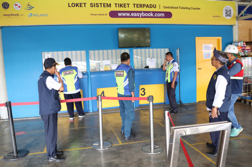 Evaluasi Sarana dan Prasarana Terminal Penumpang Anging Mammiri Pelabuhan Makassar