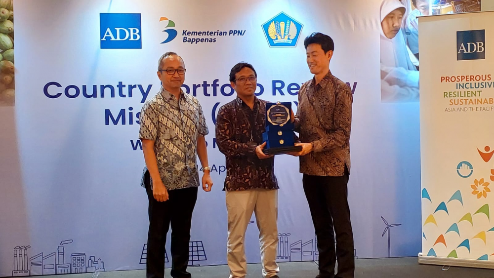 REKONSTRUKSI PELABUHAN TERDAMPAK GEMPA DI PALU, KEMENHUB RAIH PENGHARGAAN DARI ADB