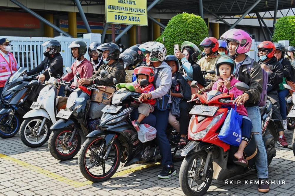 Peserta Mudik Balik Tiba di Priok