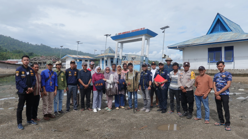PETUGAS UPP KELAS II BABANG DAMPINGI TIM PENGUKURAN LAHAN PELABUHAN PASIPALELE