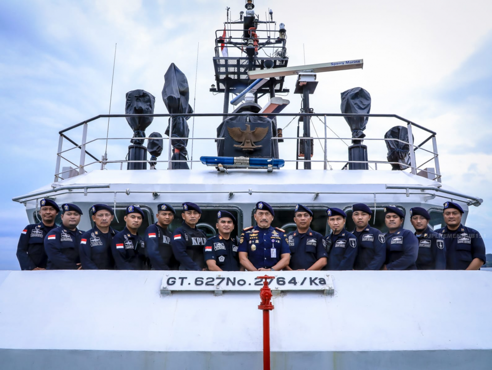 Komitmen Jaga Keselamatan Perairan Labuan Bajo Selama KTT ASEAN 42 Berlangsung, Awak Kapal Patroli KPLP Mendapat Apresiasi