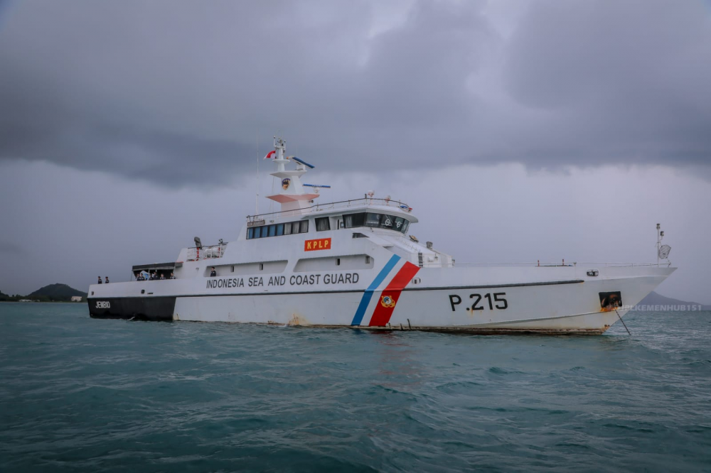 Komitmen Jaga Keselamatan Perairan Labuan Bajo Selama KTT ASEAN 42 Berlangsung, Awak Kapal Patroli KPLP Mendapat Apresiasi