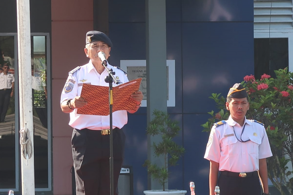 UPACARA SENIN TANGGAL 22 MEI 2023