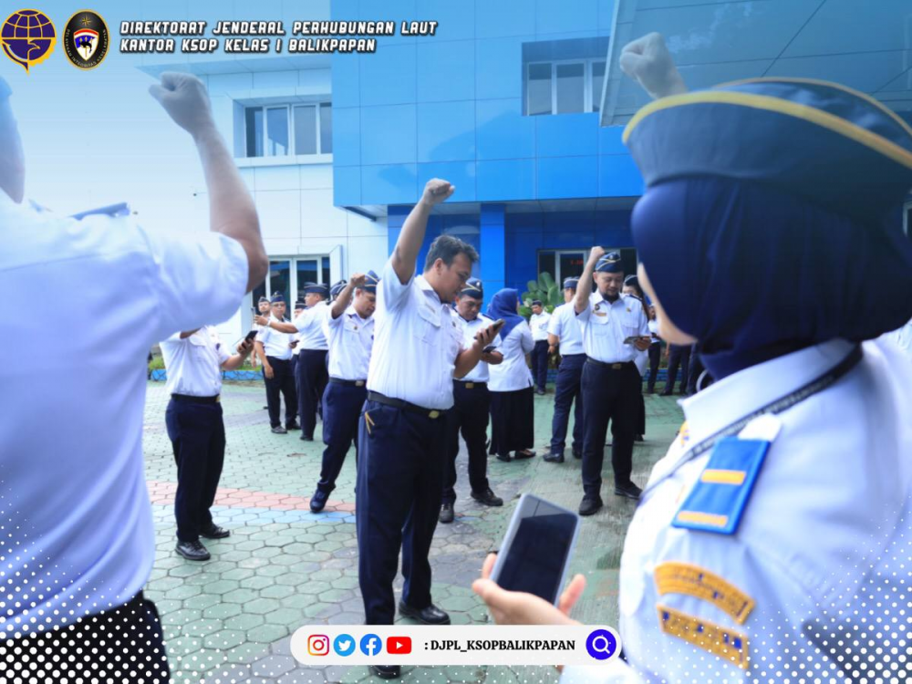Pembuatan Yel-Yel dan Penandatanganan Komitmen Bersama Deklarasi WBK