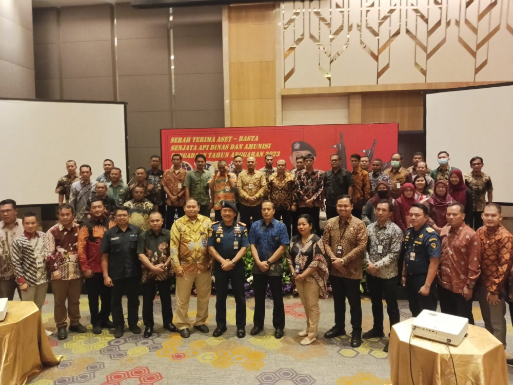 PENINGKATAN KESELAMATAN DAN KEAMANAN MARITIM, KEMENHUB LAKUKAN SERAH TERIMA SENJATA API DAN AMUNISI