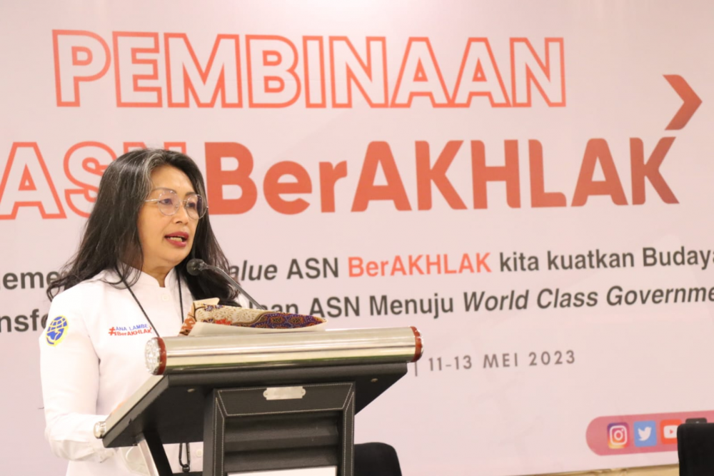 Kegiatan pembinaan Aparatur Sipil Negara sebagai pelayan publik yang BerAKHLAK