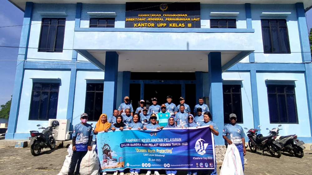Kegiatan Bersih Laut dan Pantai dalam rangka Hari Pelaut Sedunia