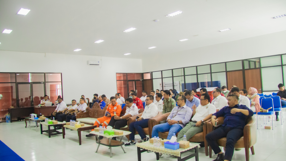 KSOP Kelas II Bontang Melaksanakan SOSIALISASI KM 60 TAHUN 2023 tentang Penetapan Perairan Wajib Pandu Kelas I Pada Perairan Pelabuhan Bontang Provinsi Kalimantan Timur.