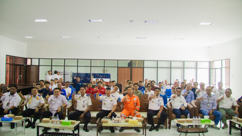 KSOP Kelas II Bontang Melaksanakan SOSIALISASI KM 60 TAHUN 2023 tentang Penetapan Perairan Wajib Pandu Kelas I Pada Perairan Pelabuhan Bontang Provinsi Kalimantan Timur.