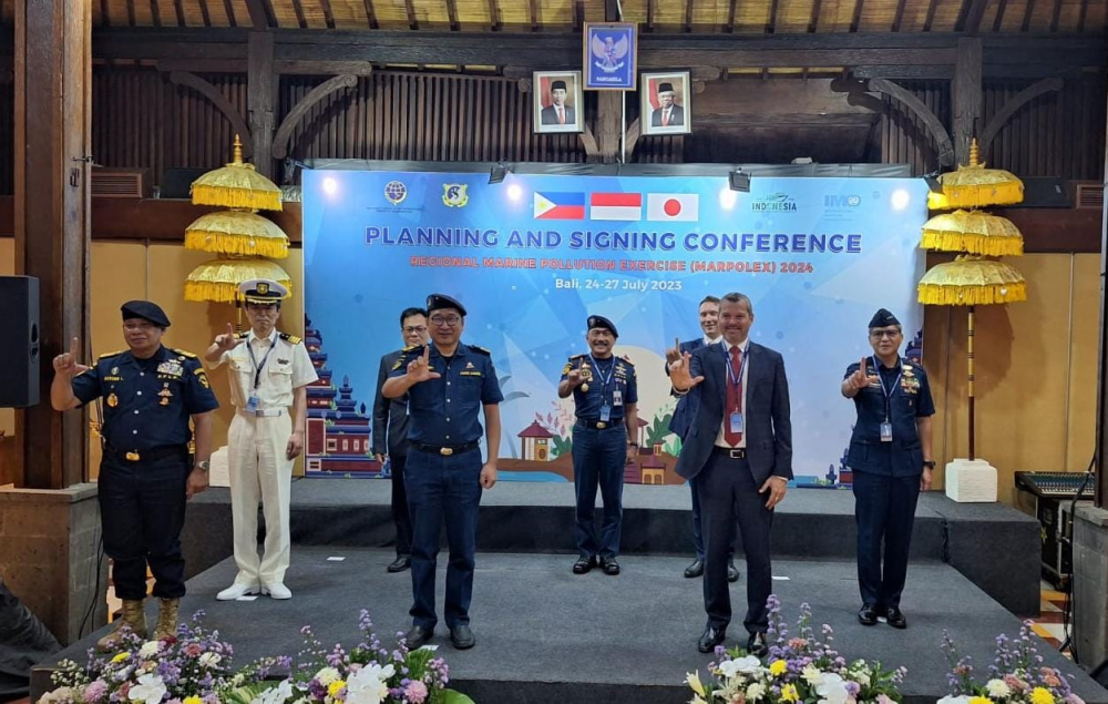 Penjaga  Pantai di Tiga Negara Bahas Rencana Latihan Bersama Penanggulangan Pencemaran Minyak di Laut