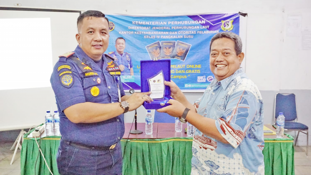 TINGKATKAN LAYANAN  BUKU PELAUT, KEMENHUB LAKUKAN PROGRAM BUKU PELAUT ONLINE GOES TO CAMPUS
