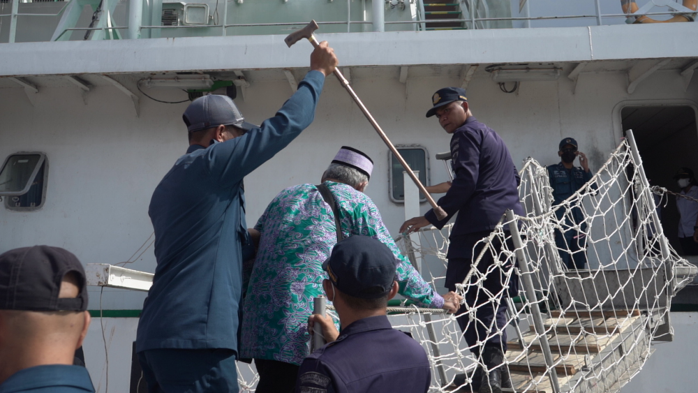 327 Jemaah Haji Kembali Ke Tolitoli menggunakan Kapal Perintis Sabuk Nusantara 89