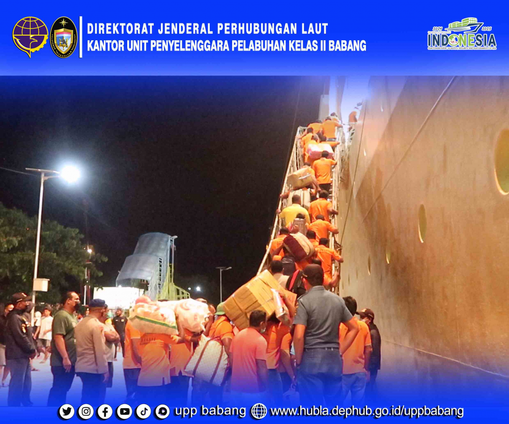 Embarkasi dan debarkasi KM. Sinabung di Pelabuhan Babang