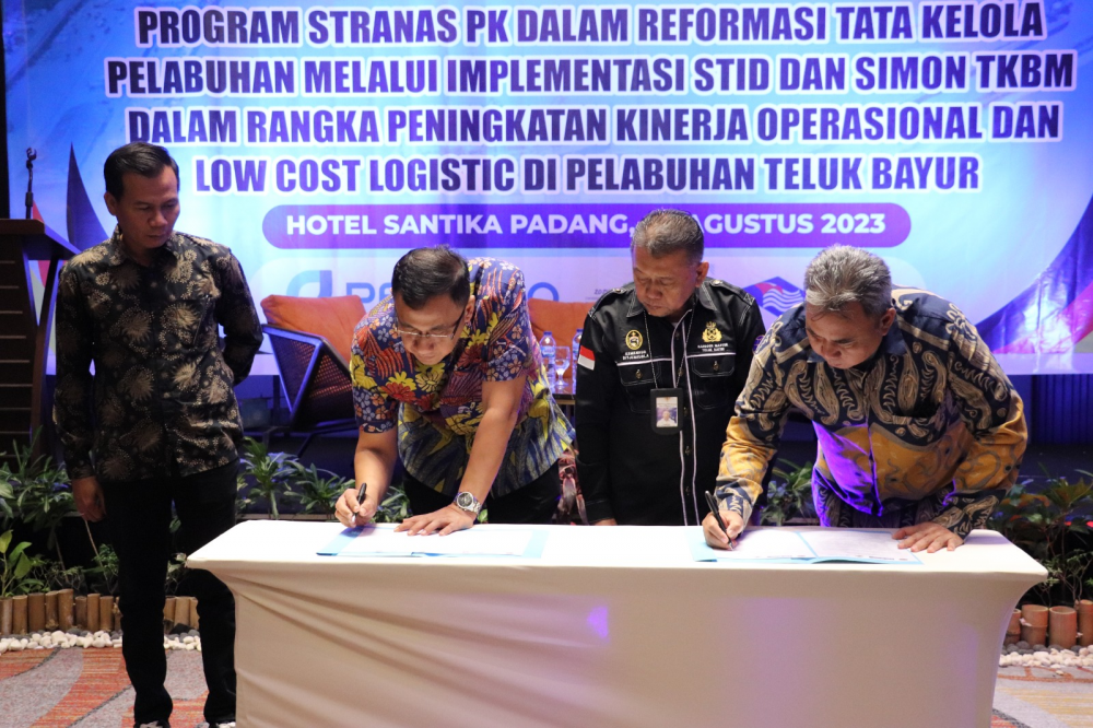 PELABUHAN TELUK BAYUR SIAP TERAPKAN STID DAN SIMON TKBM