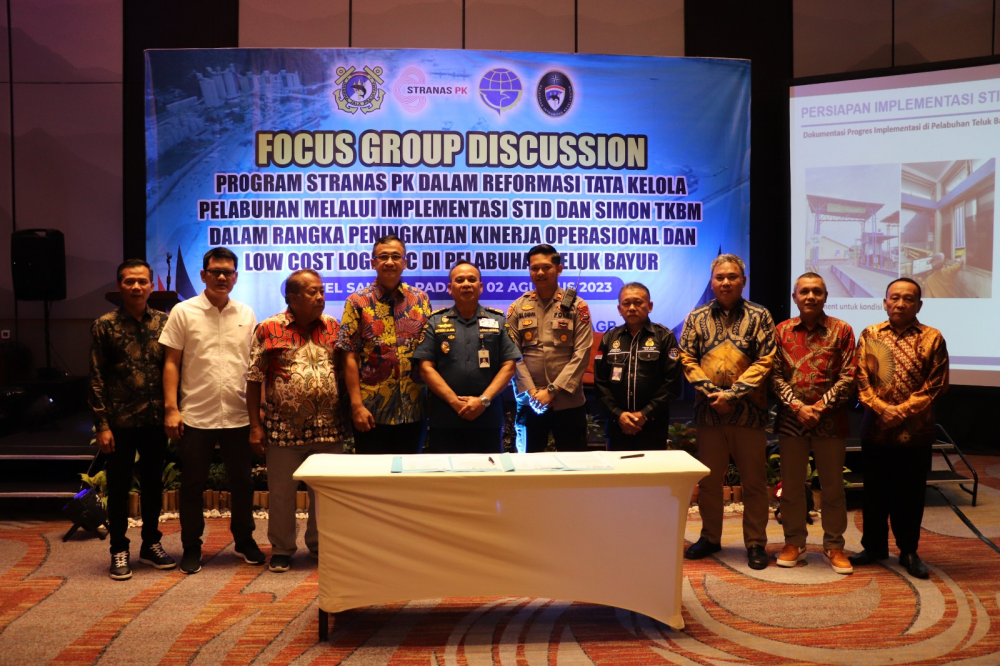 PELABUHAN TELUK BAYUR SIAP TERAPKAN STID DAN SIMON TKBM