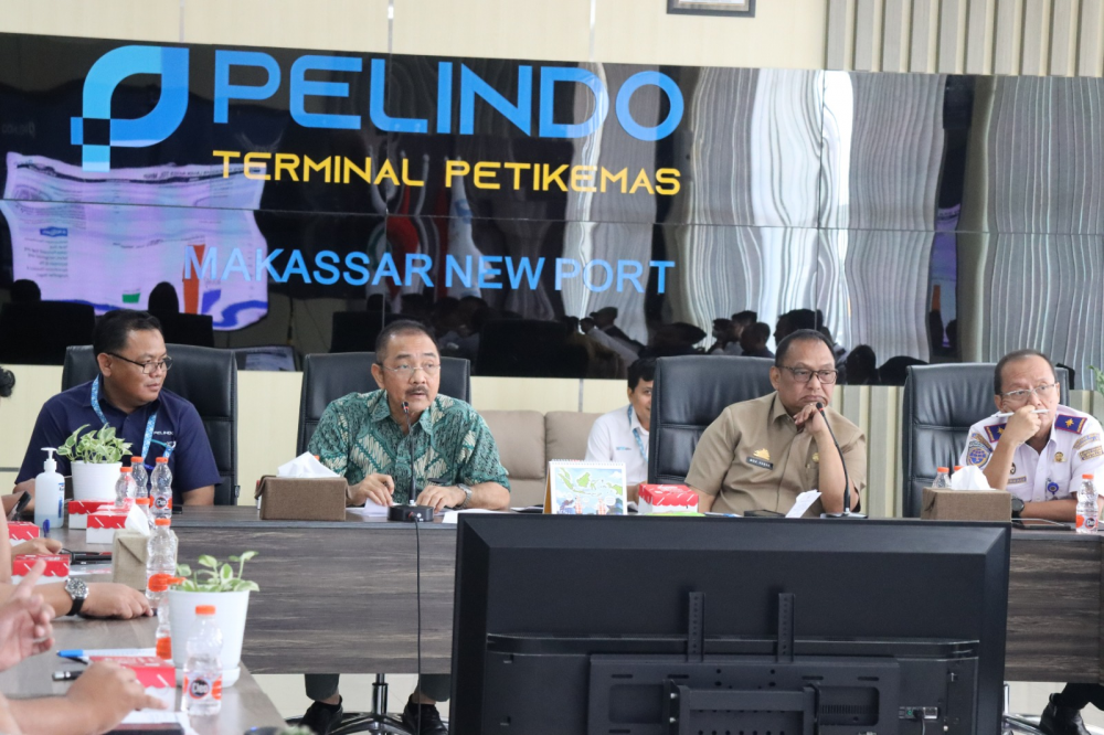 Rapat Koordinasi Percepatan Pembangunan Jalan Tol Akses Makassar New Port dan Dermaga Lantamal VI Makassar