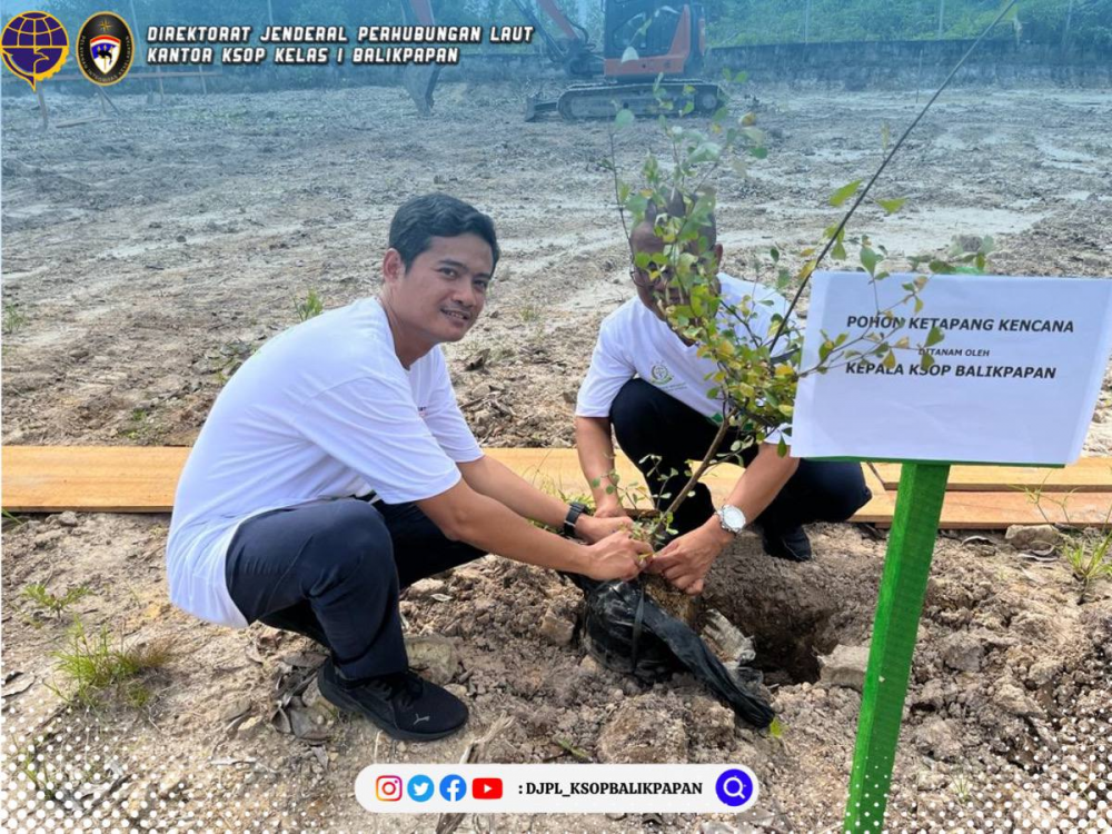Hadiri Peresmin Sarana dan Prasarana Serta Penanaman Pohon