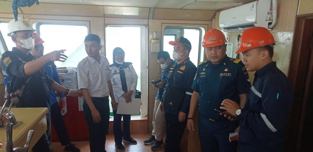 Kantor Kesyahbandaran dan Otoritas Pelabuhan Kalianget Gelar Pelaksanaan Sea Trial KM Bukit Patung di PT. Adiluhung Saranasegara Indonesia
