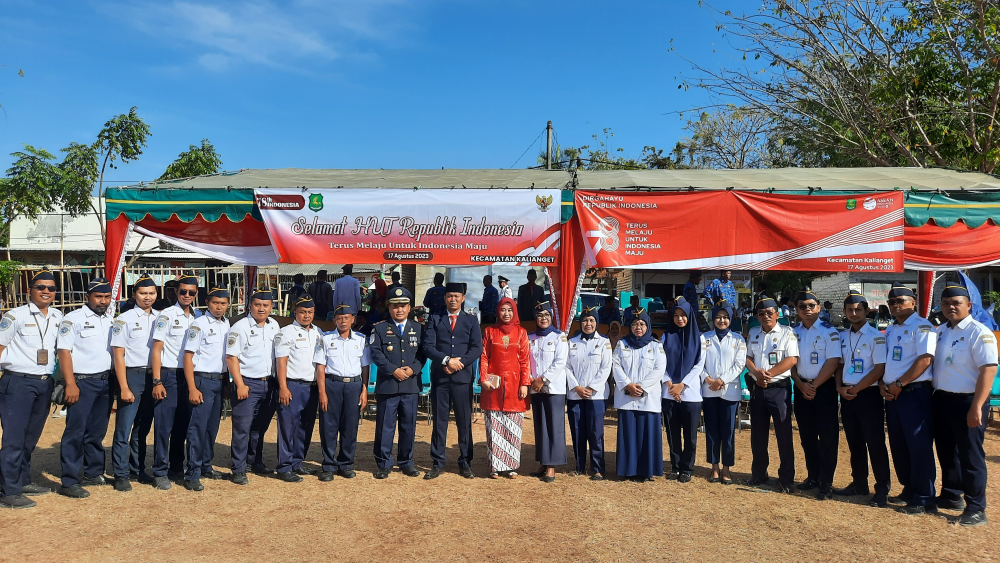 Kantor KSOP Kalianget Mengikuti Upacara Bendera HUT RI Bersama Instansi Terkait di Kecamatan Kalianget