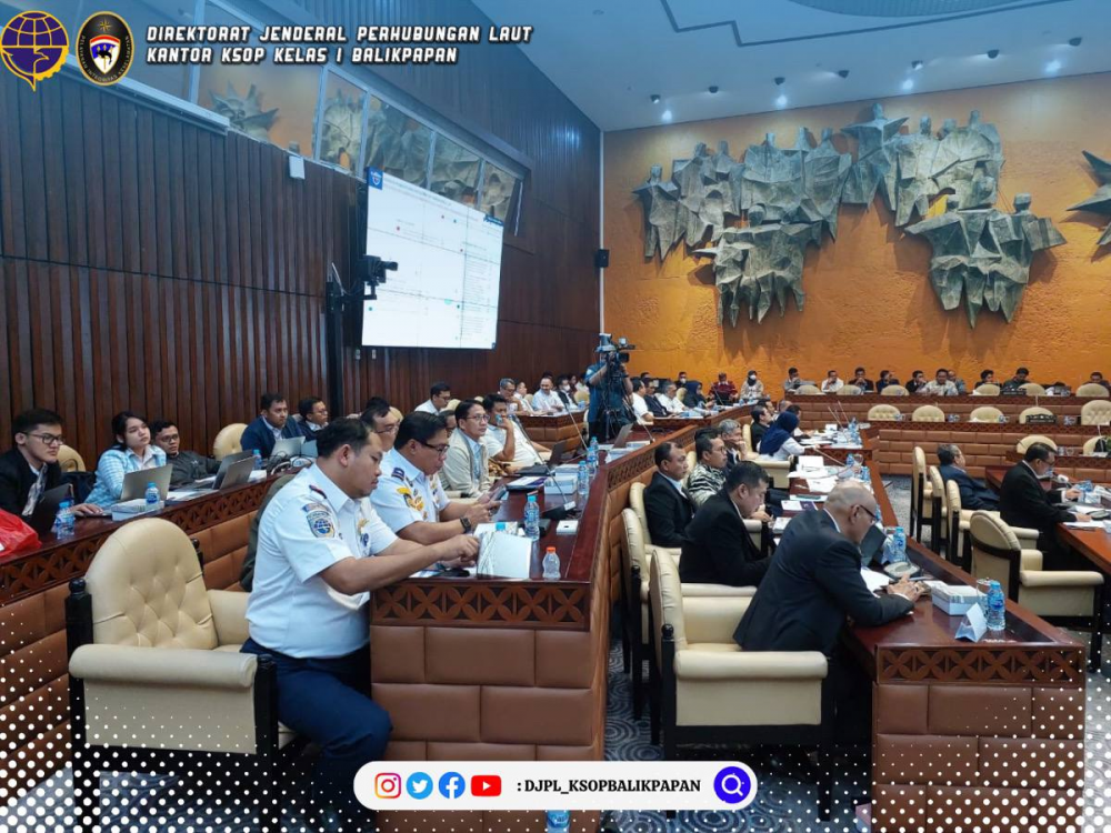 Hadiri Rapat Dengar Pendapat Komisi V DPR RI