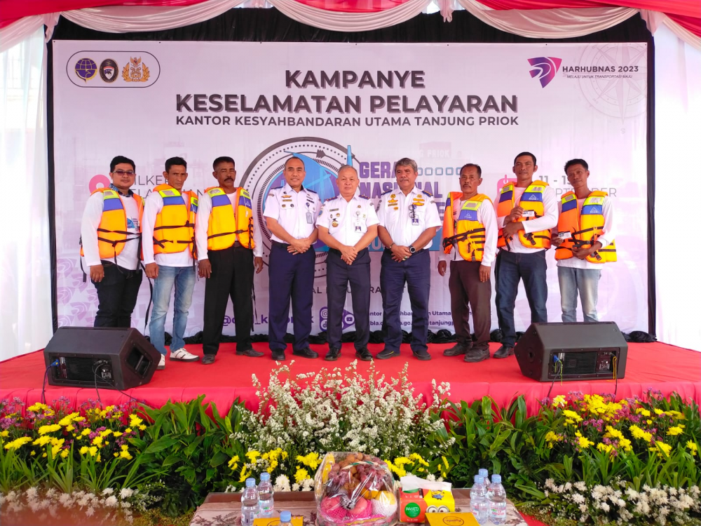 KEMENHUB BUKA GERAI NASIONAL PAS KECIL DI KALIBARU SECARA GRATIS