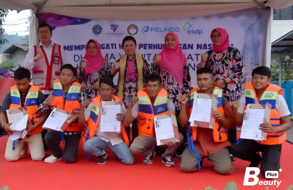 PEDULI KEPADA MASYARAKAT SEKITAR PELABUHAN PANJANG, DITJEN PERHUBUNGAN LAUT GELAR BAKTI SOSIAL BERSAMA DWP KEMENHUB