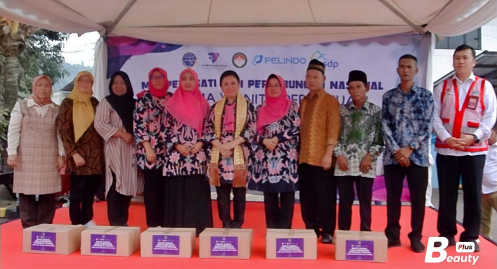 PEDULI KEPADA MASYARAKAT SEKITAR PELABUHAN PANJANG, DITJEN PERHUBUNGAN LAUT GELAR BAKTI SOSIAL BERSAMA DWP KEMENHUB