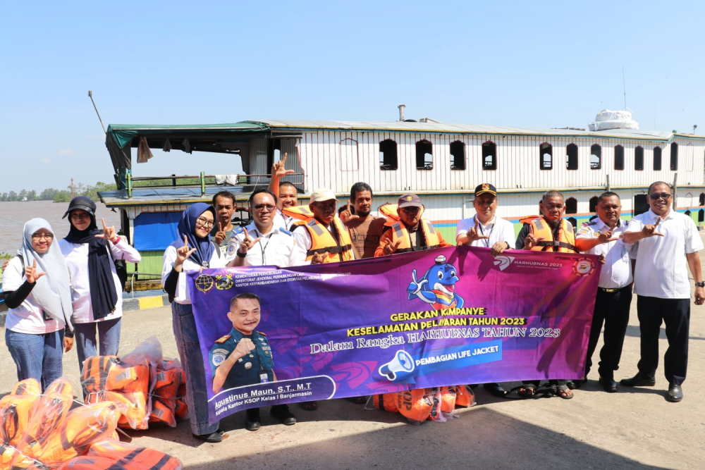 KSOP BANJARMASIN GELAR KAMPAYE KESELAMATAN PELAYARAN DAN PELUNCURAN PROGRAM SYAHBANDAR MEMBINA (SYAHBINA)
